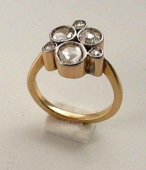 Кольцо с алмазами  