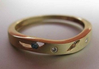 Винтажное кольцо с бриллиантами в том числе цветными, Артикул 288
