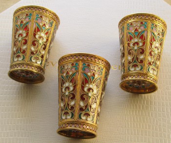 Набор стопок, серебро 925 проба, скань, позолота, витражная эмаль, 316 грамм, 61мм высота, 46 мм верхний диаметр, Евгений Бутенко., Артикул 1496