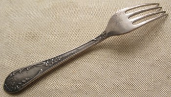 Вилка столовая, серебро 875 проба, платиноприбор, 1927-1946., Москва,  76.8 грамма, 217мм., Артикул 1537