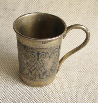 Чашечка, серебро 84 проба, 1866г., позолота, чернь, Россия, Москва, 33.8 грамма. 50 мм высота., Артикул 1553