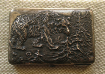 Портсигар, массивный, Медведь, 247 грамм, серебро 84 проба, 115х78мм, Россия, Москва, 1908-1917гг., Прокопий Никитин., Артикул 1564