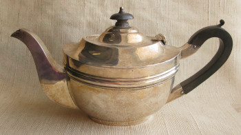 Чайник, серебро 925 проба, Англия, Бирмингем, 1903г., 360 грамм, высота 125мм, ширина 240мм., Артикул 1578