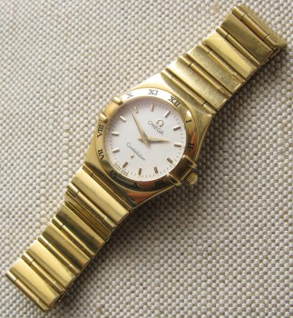 OMEGA CONSTELLATION, золото 750 проба, 77.3грамма общий вес, 25мм диаметр, женские,, Артикул 1682