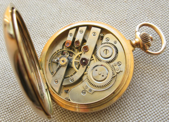 Часы карманные , золото 585 проба, 122 грамма, 55мм,  золотые шатоны, 23 камня, Швейцария, начало 20 века.на ходу ., Артикул 1707