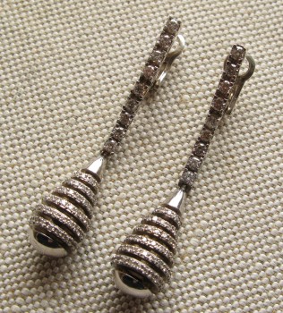 Серьги, золото 585 проба, родирование, бриллианты 1,844 карата, 20.3 грамма, 54мм, диаметр макс 11мм., Артикул 564