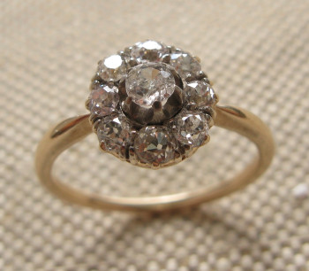 Кольцо, золото 56 проба, Россия, Москва,  2.7 грамма, 1908-1917гг. 18 размер. бриллианты, примерно 0.9 карата, Артикул 571